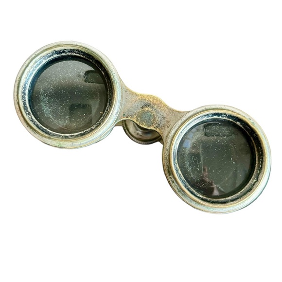 Antique Mother of Pearl Opera Binoculars - Picture 4 of 5